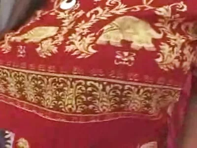 தலைமுடிக்கு ஒரு பொம்மை தேவை