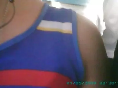 இரண்டு ஹாட் குஞ்சுகளுடன் வெளிப்புற மூவர்