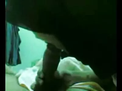 மனைவி மற்றும் கம் இருந்து ப்ளோஜாப்
