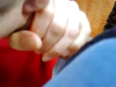 ஒரு அழகா இருந்து ஊதுபத்தி மற்றும் tits மீது ஏற்ற
