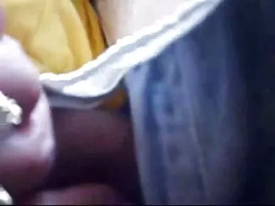 ஒரு பையனுடனான உரையாடல் ஸ்ட்ரிப்டீஸாக மாறியது