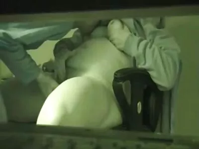 மாற்றாந்தாய் மற்றும் உடலுடன் உடலுறவு